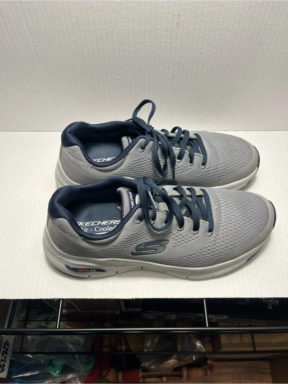 Skechers Arch Fit Sneakers 8.5 Grey Air Cooled Men's